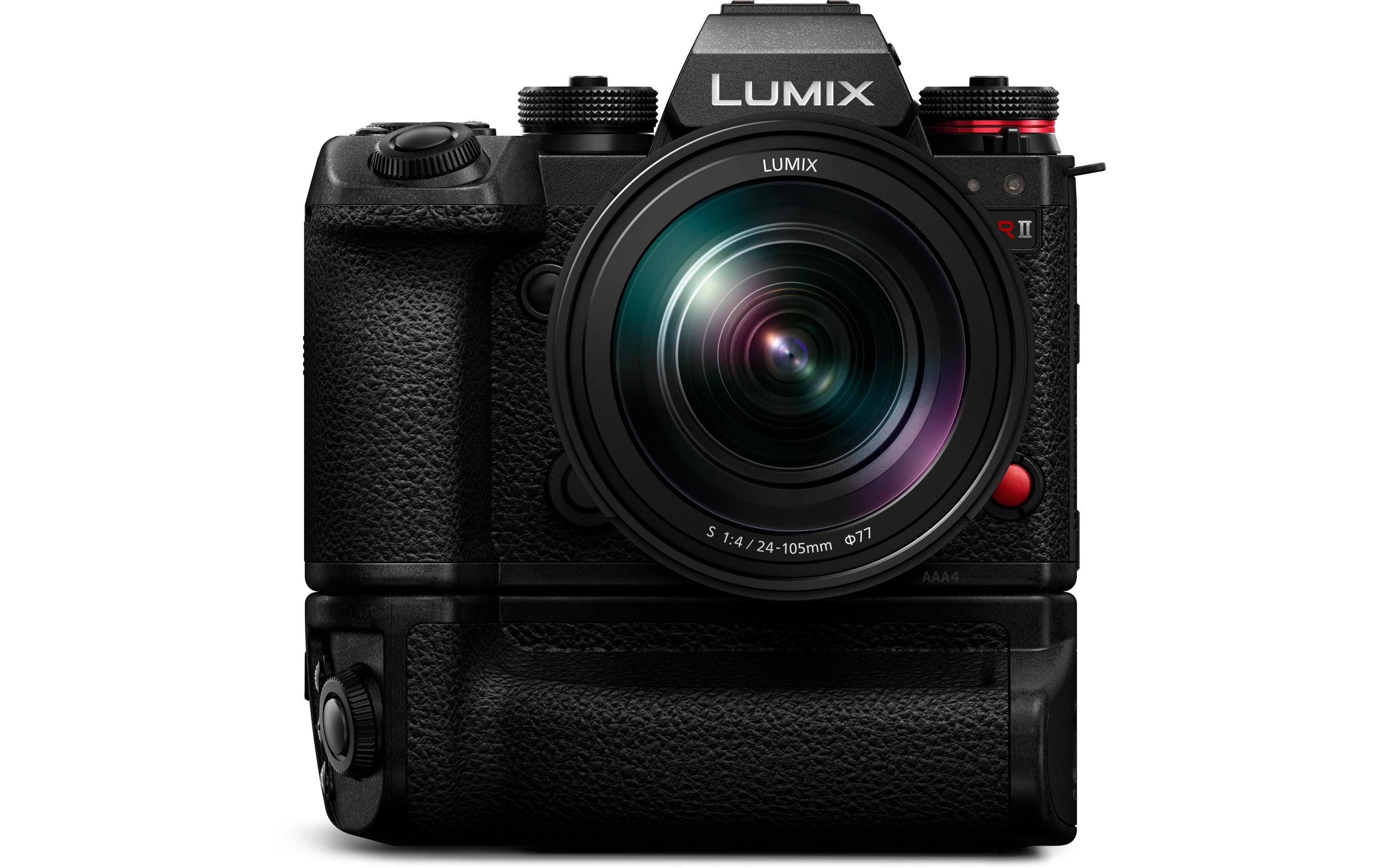Fotokamera LUMIX S1RII S 24-105 mm<br>Die ultimative Vollformat Hybridkamera mit Objektiv