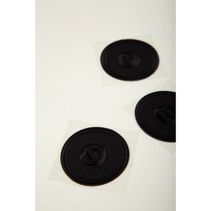 Atelier Veritas-Set van ronde patches met logo