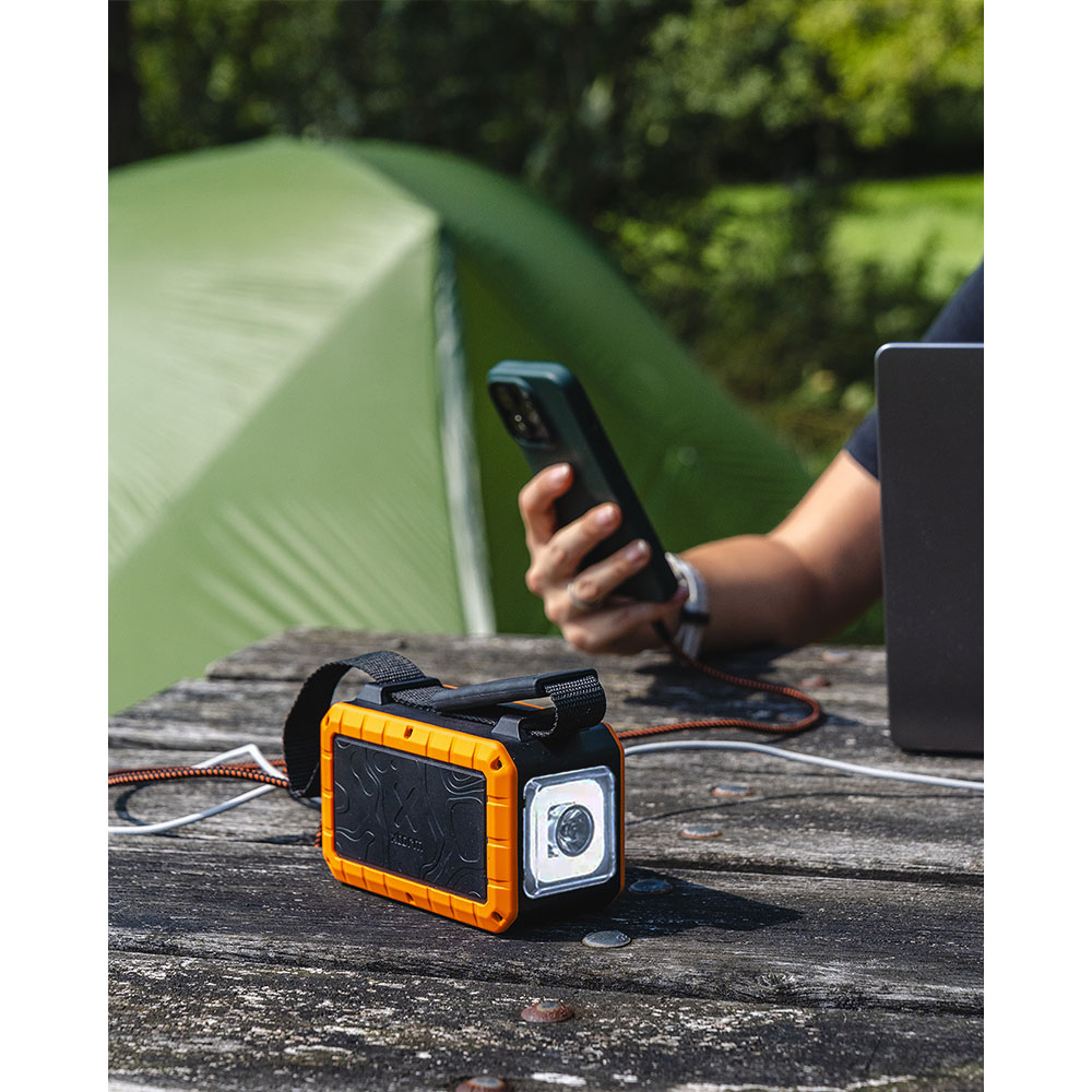 (100W) Xtreme Series Rugged 40000mAh Powerbank Dual USB C / USB A Ladegerät PD QC 3.0 mit LED Taschenlampe (XR204) - Schwarz / Orange