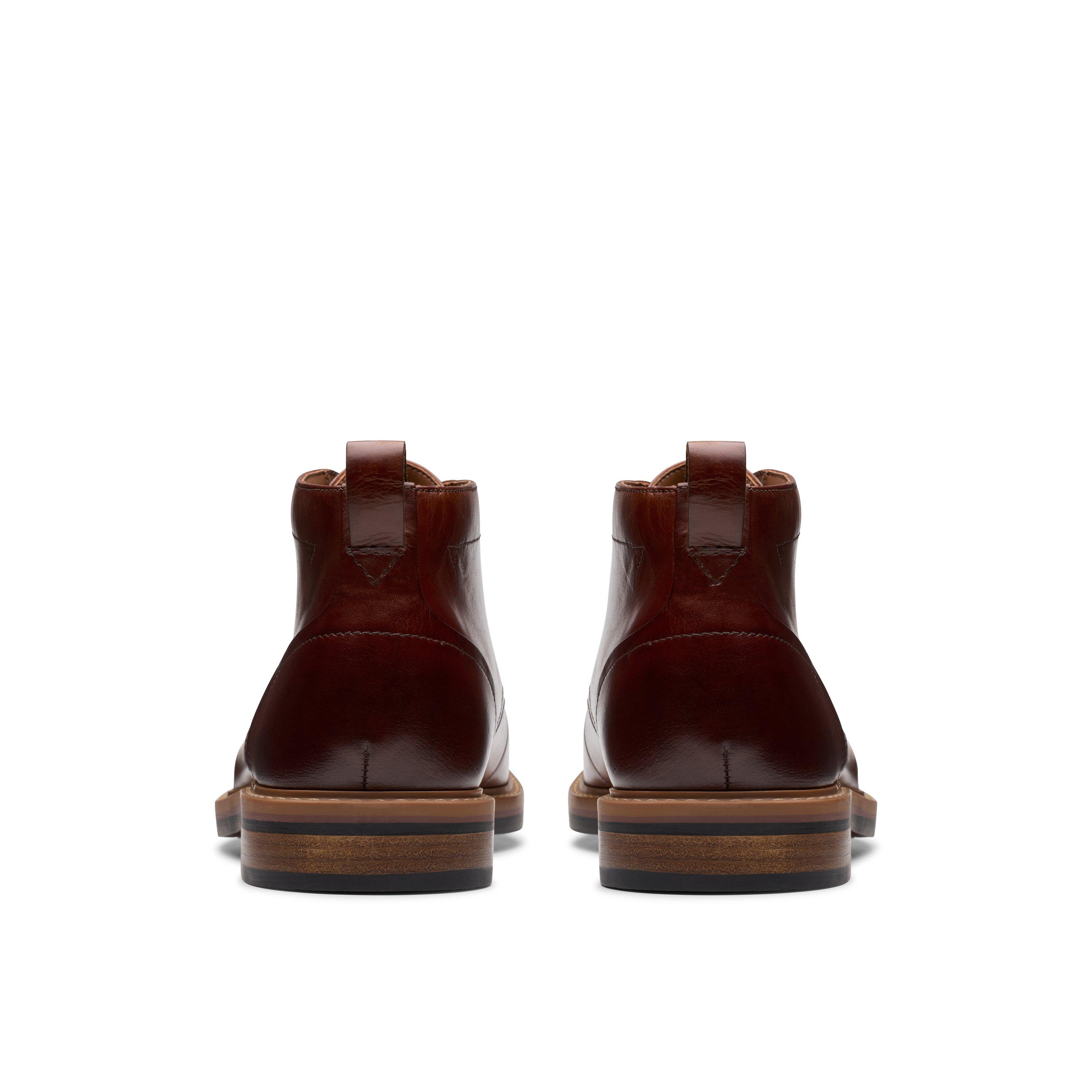 Clarks Aldwin Chukka Boots