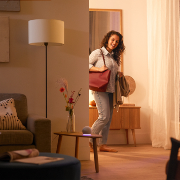Philips White PH Smart LED peerlamp E27 100W dimbaar