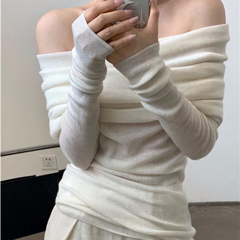 Maido - Lange mouwen off-shoulder effen gebreide top