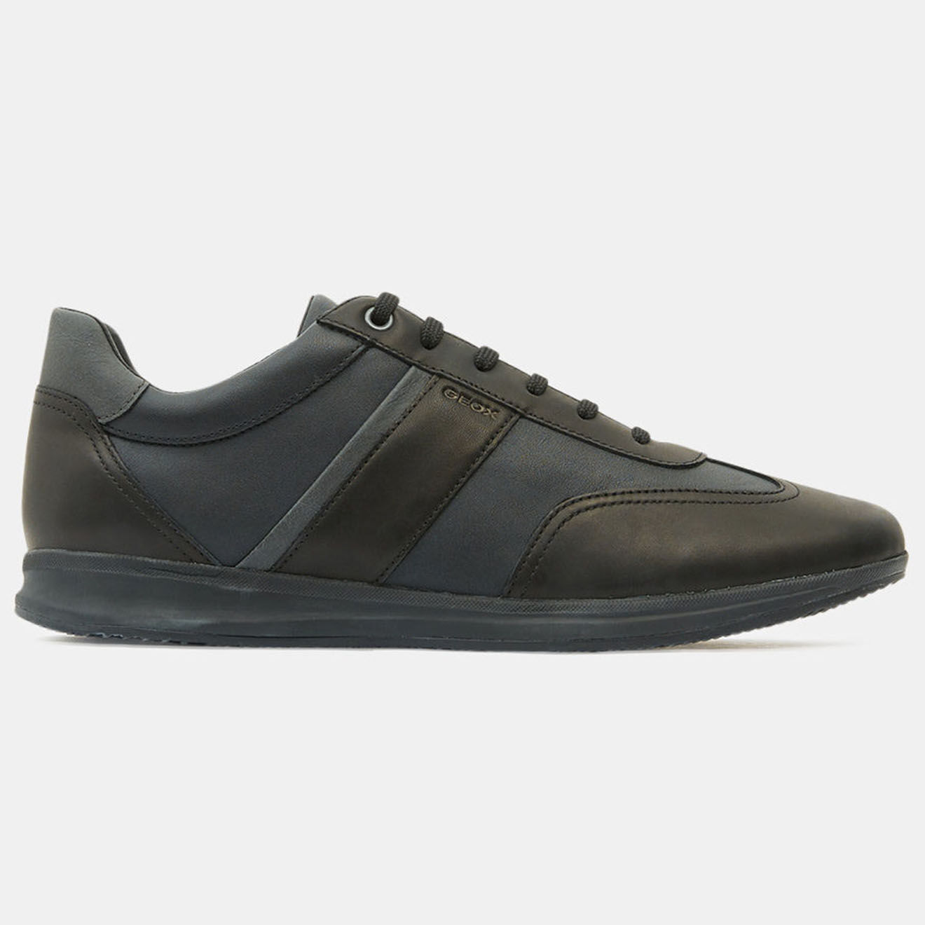 Geox Baskets en Cuir Avery noires
