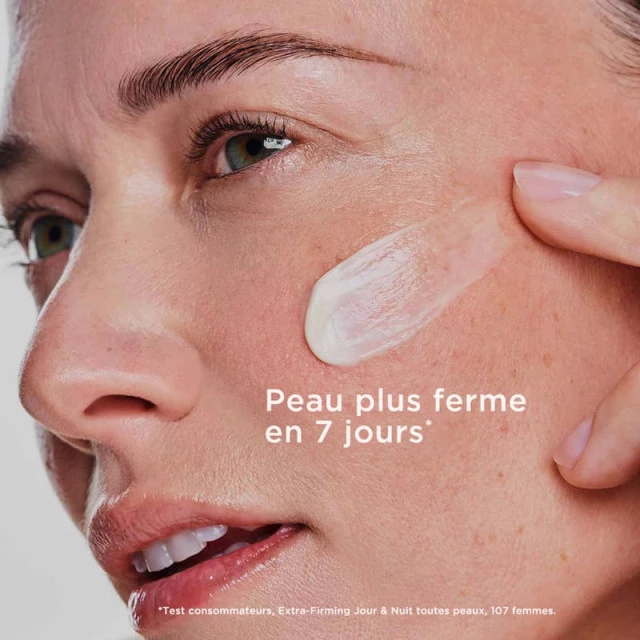 Extra-Firming Nuit Crème régénérante anti-âge toutes peaux  CLARINS