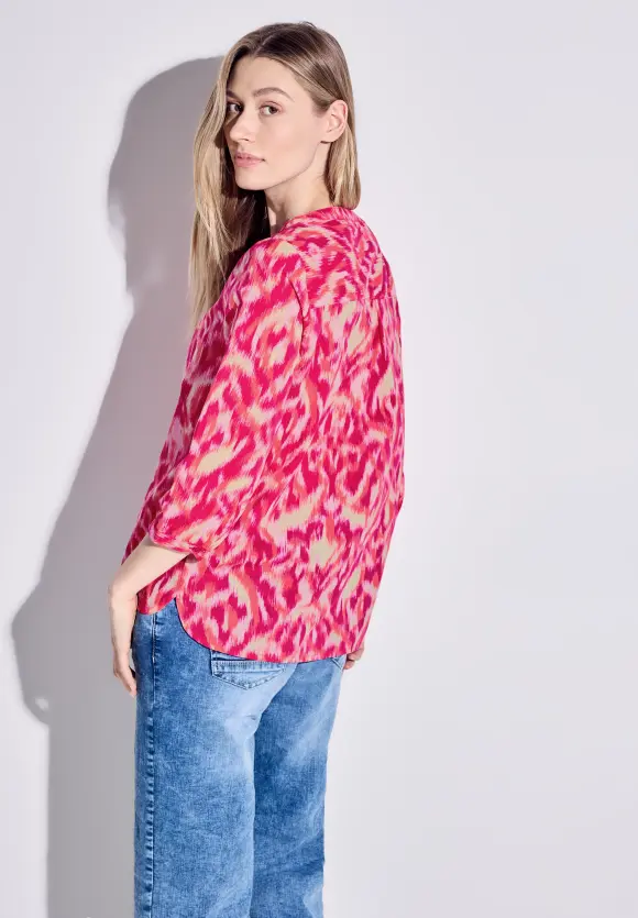 Bluse mit modernem Print - pink sorbet