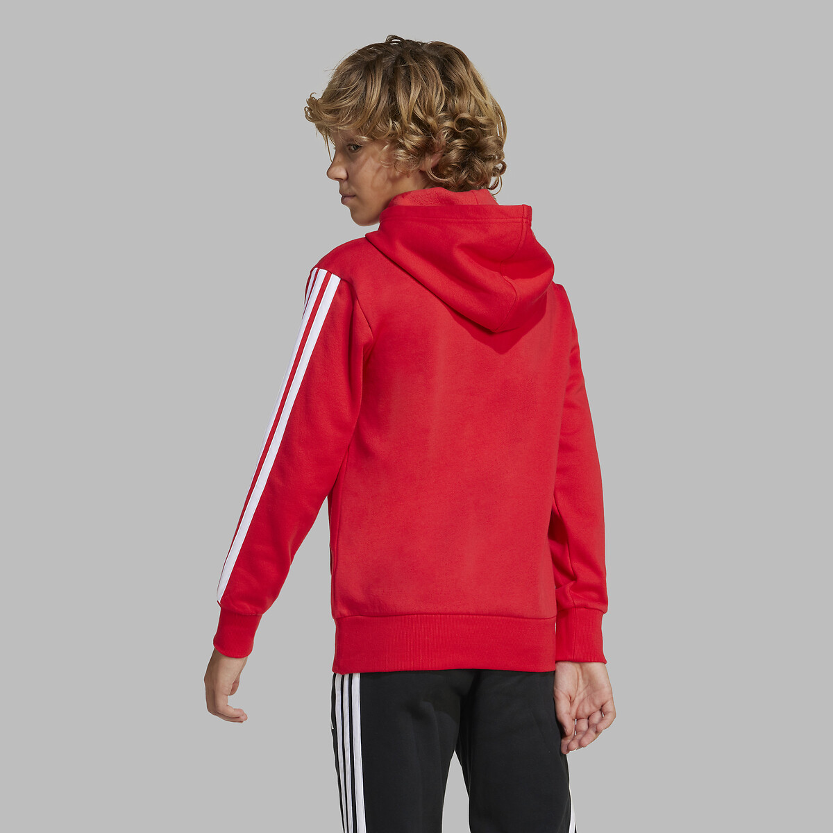 ROUPAS ESPORTIVAS ADIDAS<br>Moletom com capuz de tecido
