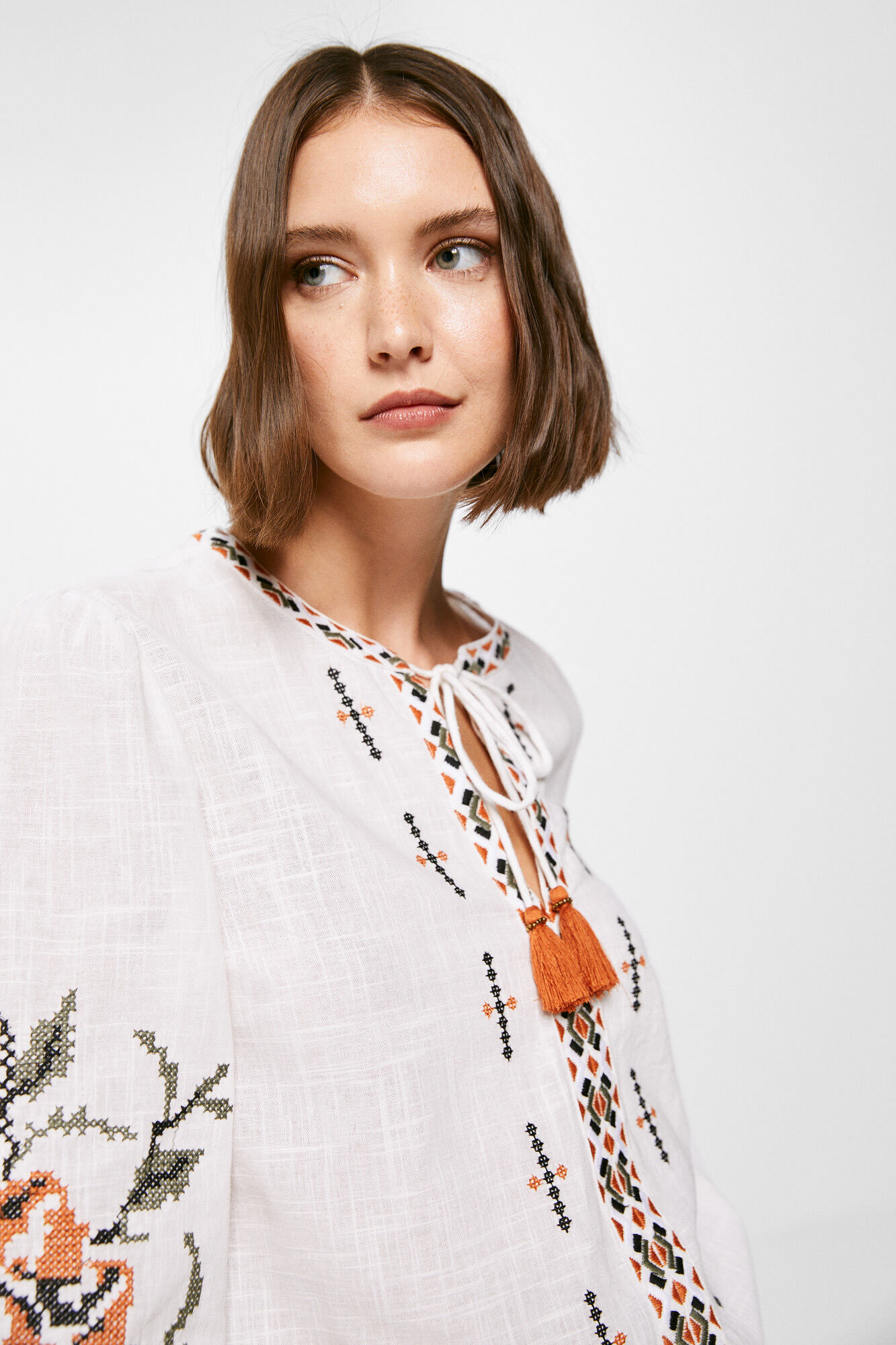 Blusa étnica com bordado