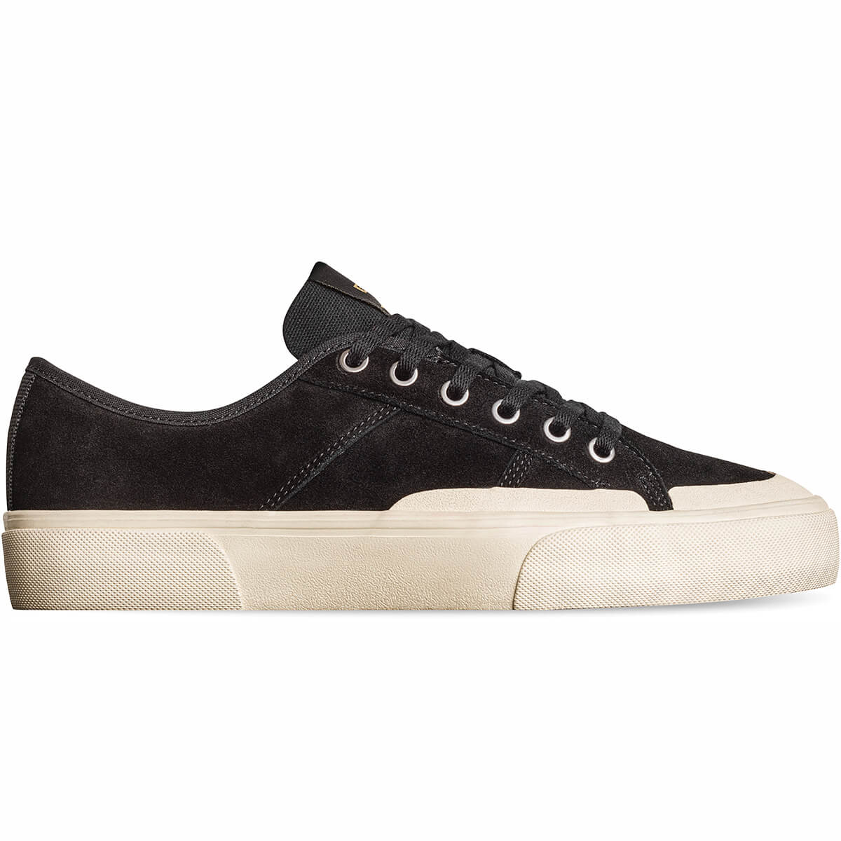 Globe Surplus Black Cream Montano 7.5