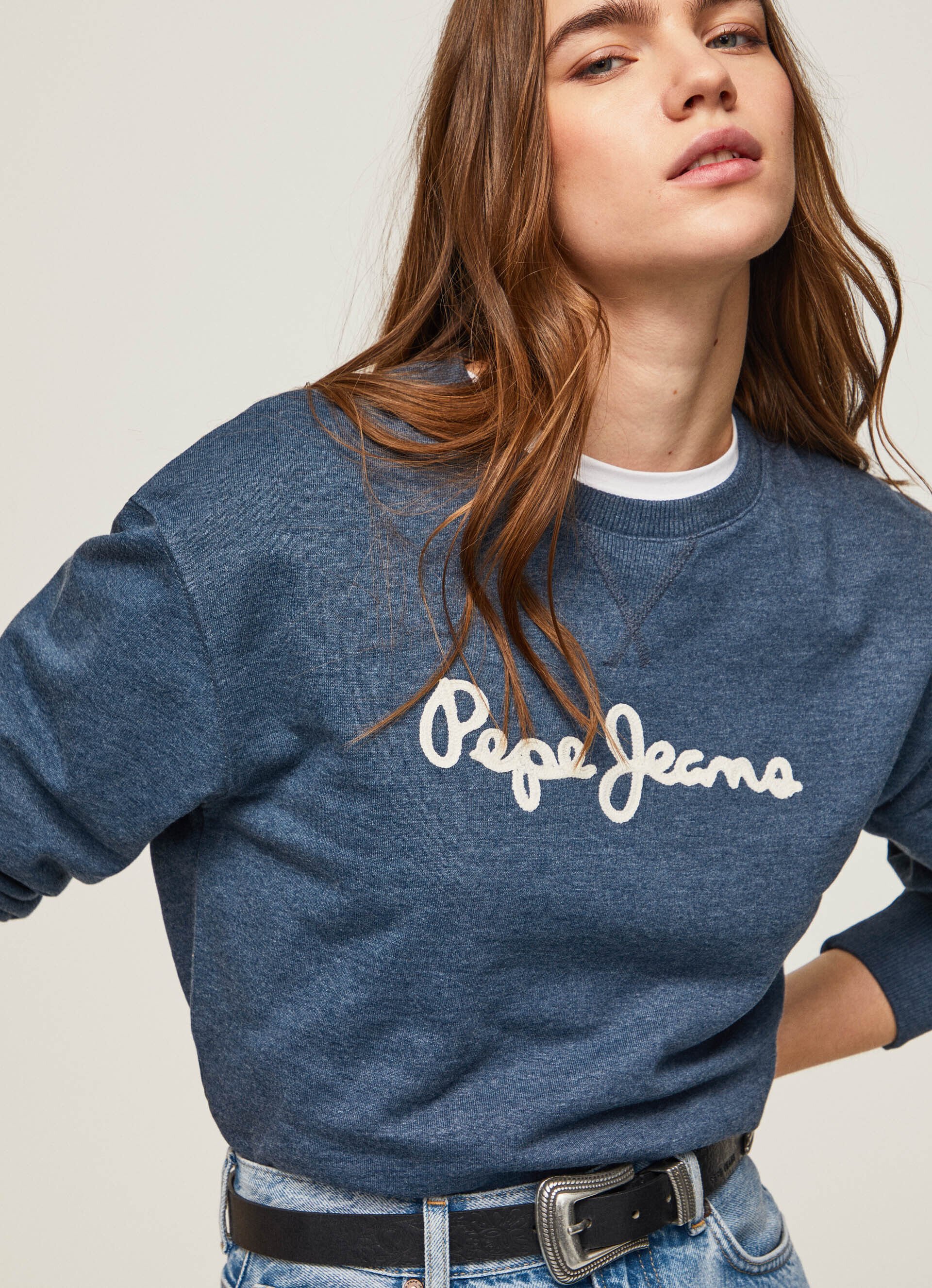 MOLETOM COM LOGOTIPO ESTAMPADO - azul Dulwich