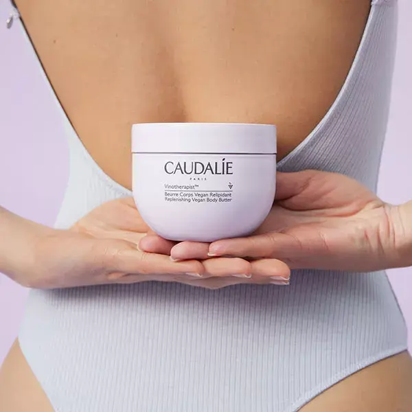 Manteiga Corporal Vegana Caudalie Vinotherapist Repositora de Lipídios 250ml