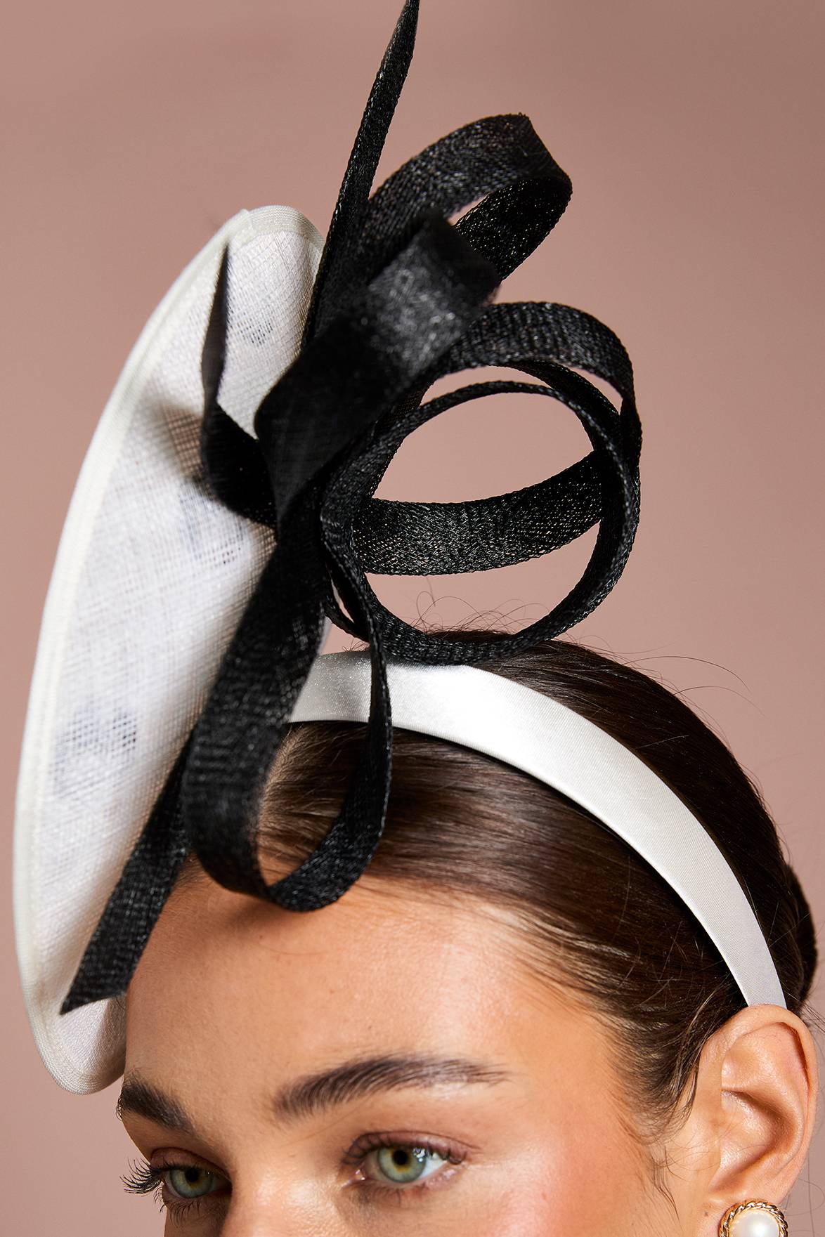 Coast Bibi Fascinator Lisa Tan À Pois Imprimés Avec Disque Et Boucle