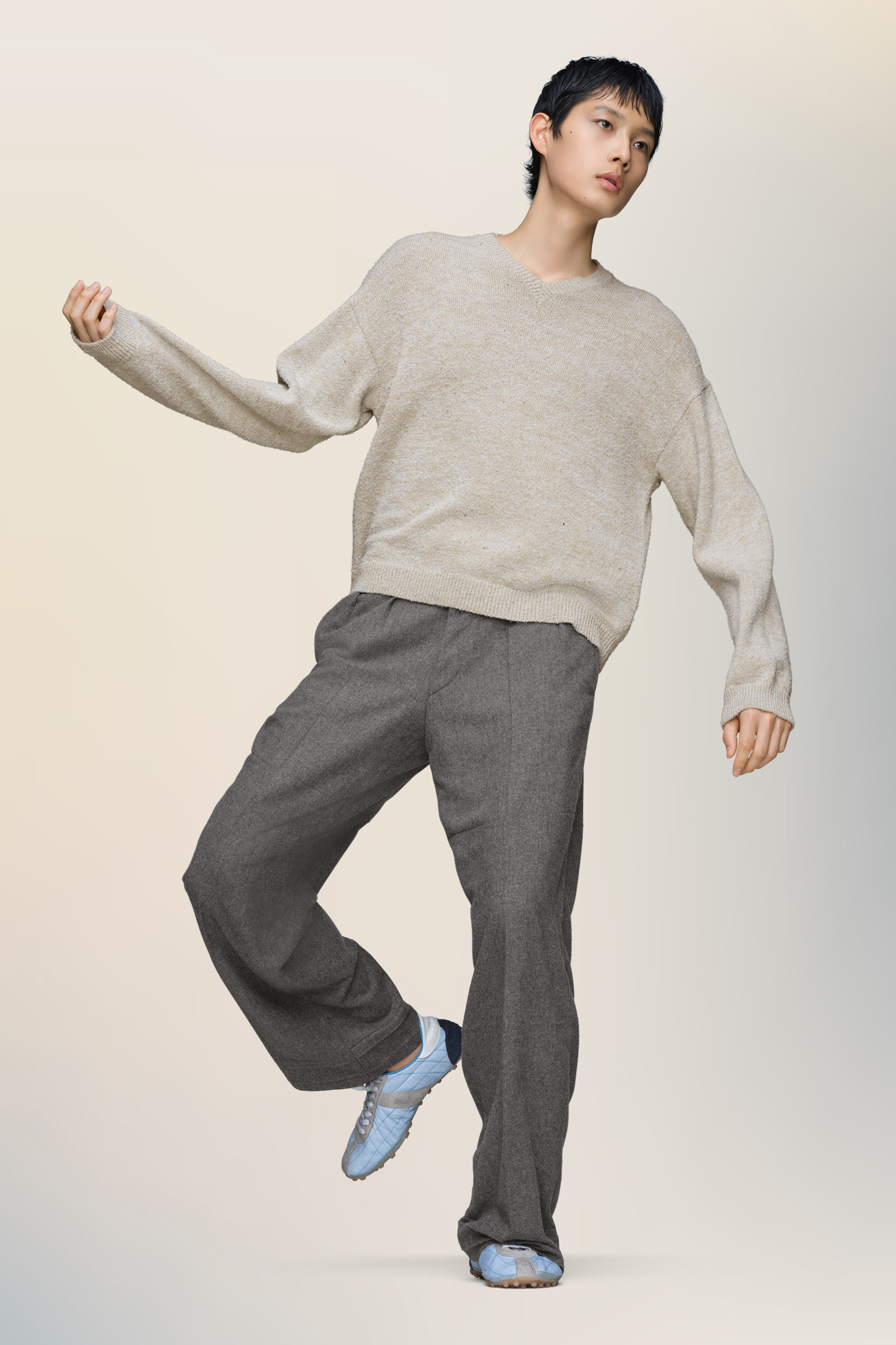 Pull à col en V bleu en coton pour homme
