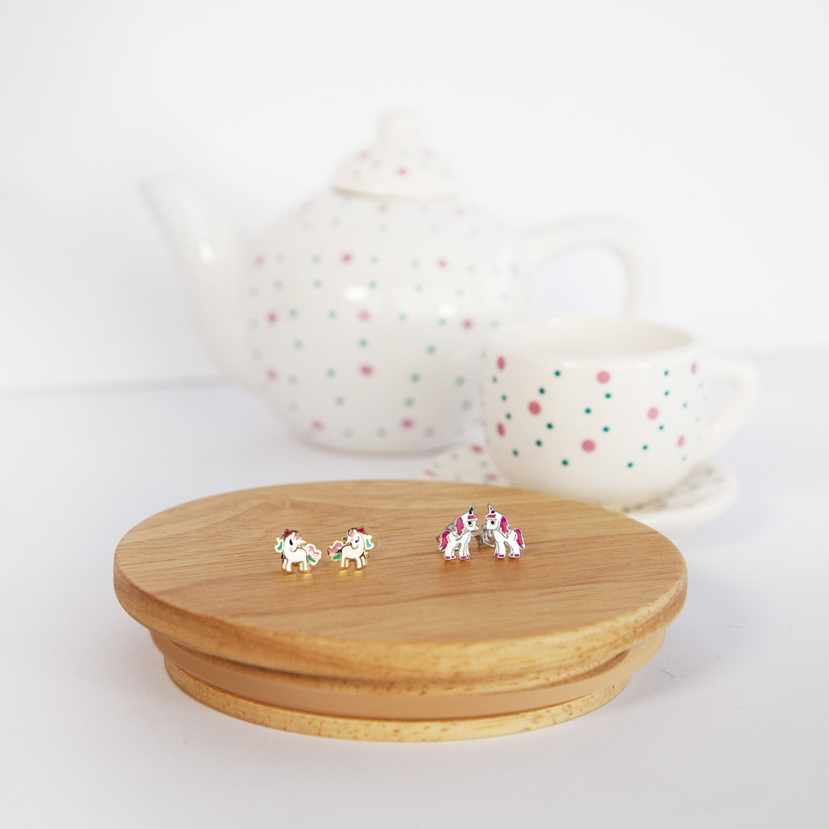Boucles d'oreilles or jaune 375 laque licornes