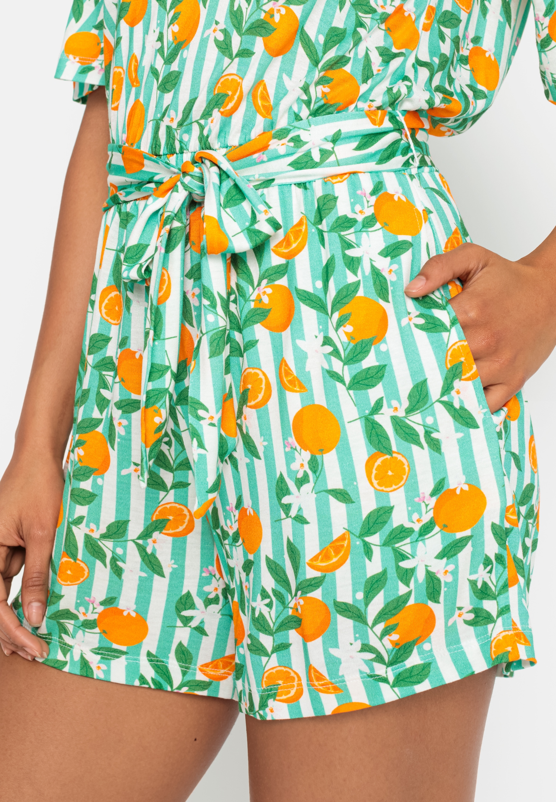 Buffalo Kurzoverall , mit Alloverdruck, sommerlicher Jumpsuit, Strandmode