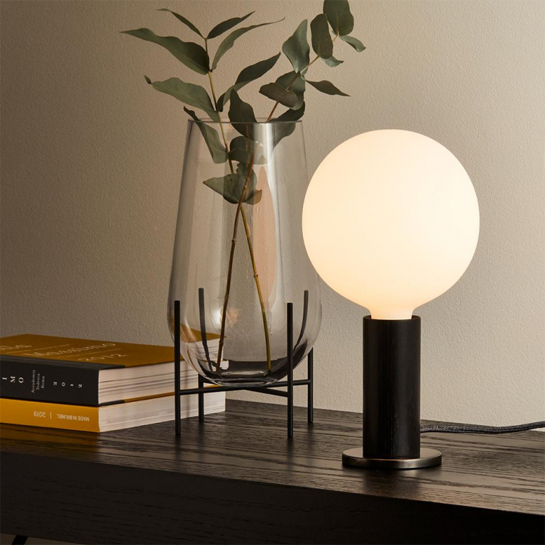 Tala LED Knuckle tafellamp met Sphere lichtbron eiken