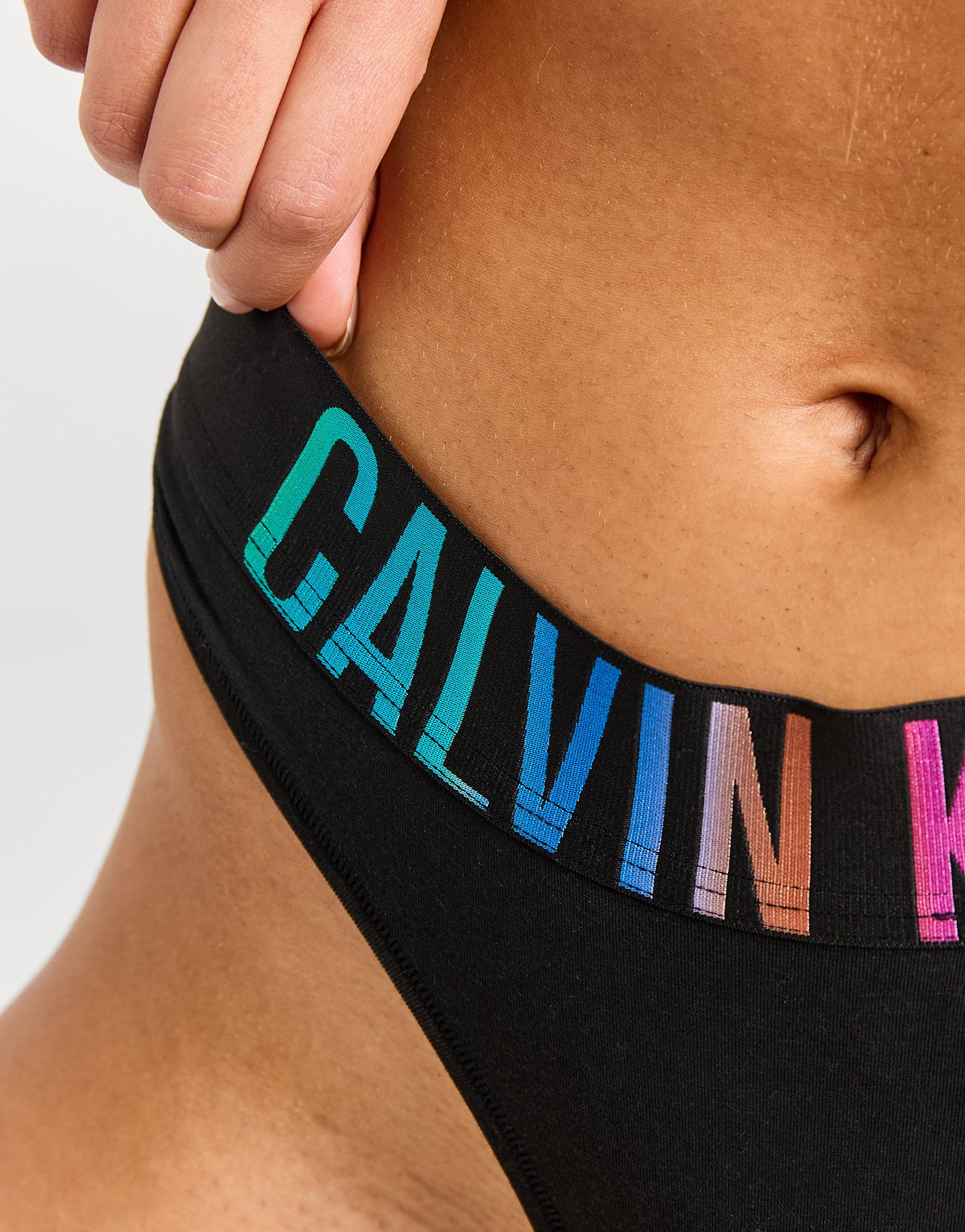 Calvin Klein Underwear String Intense Pride Femme
