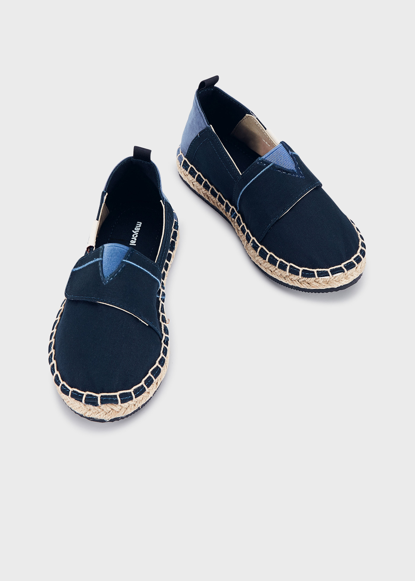 Espadrille infantil com fecho de velcro