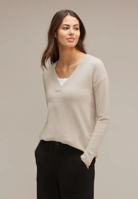 V-Ausschnitt Pullover - spring sand melange