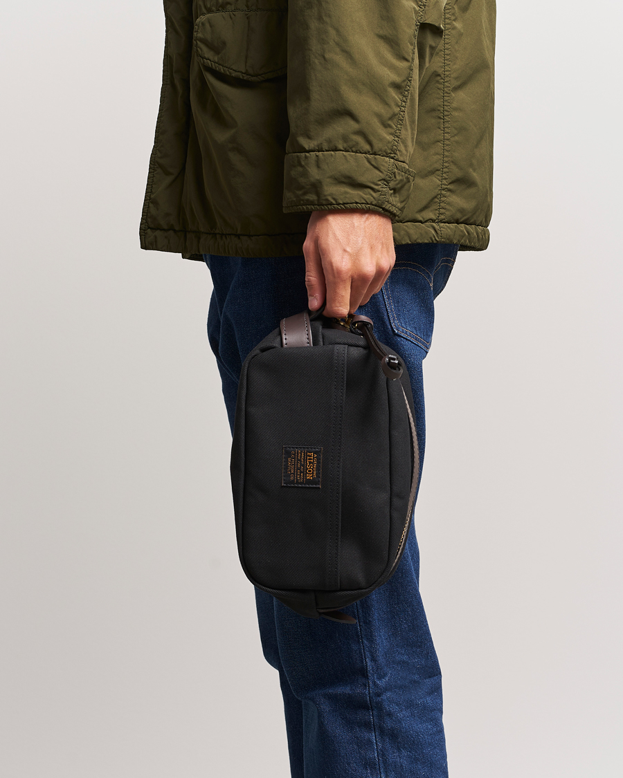 Filson Rugged Twill Travel Kit Black