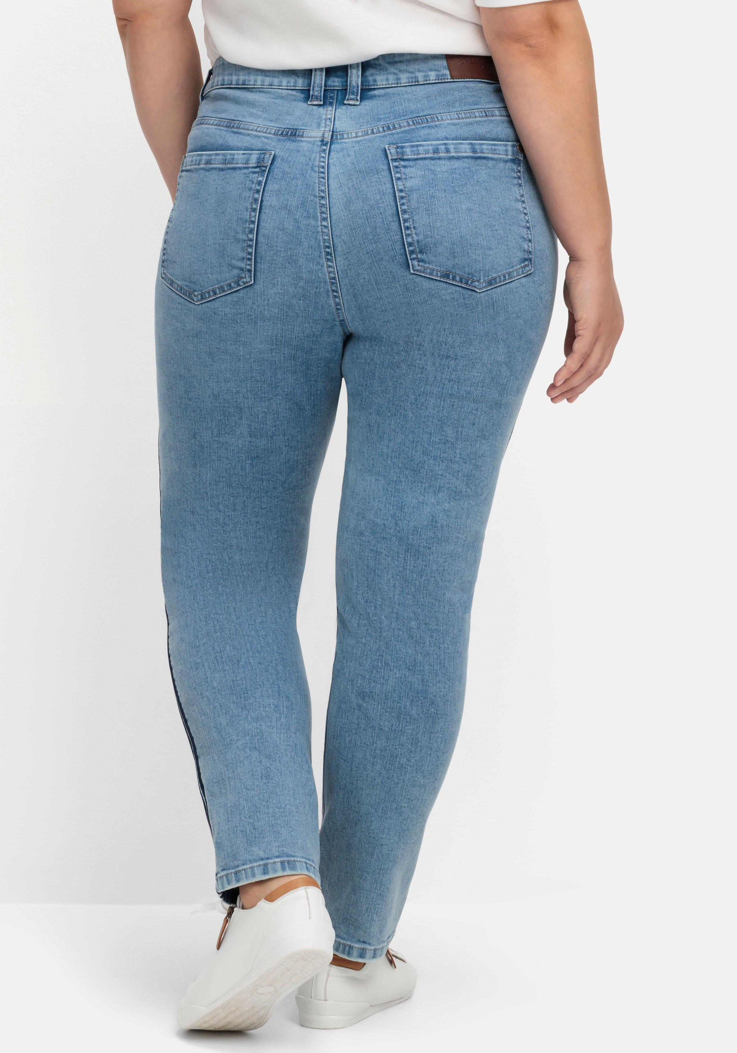 Schmale Jeans mit seitlichen Galonstreifen