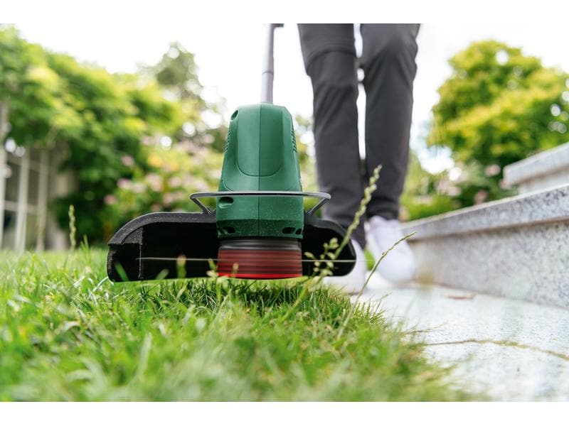 Bosch Akku-Rasentrimmer EasyGrassCut 18 V - 26 Solo Akkugetriebener EasyGrassCut 18-26 Trimmer für natürliche und bequeme Gartenarbeit