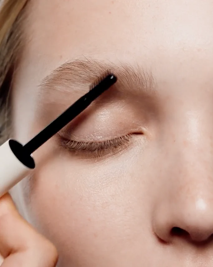 Victoria Beckham Beauty FeatherFix Gel Fixateur de Sourcils