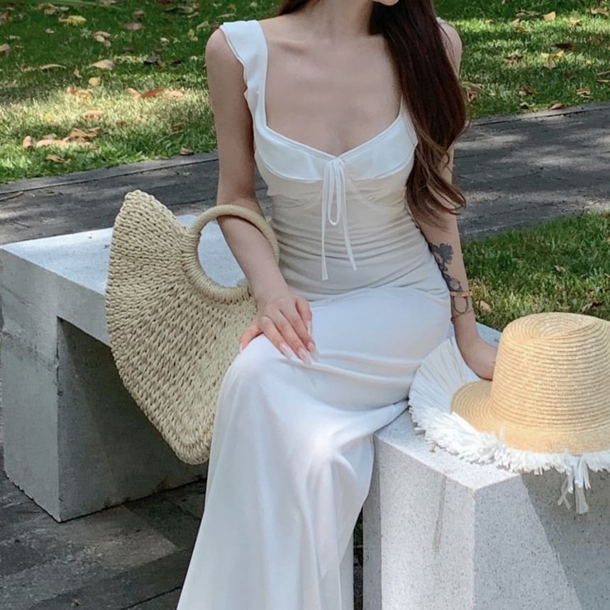 Metonymph - Spaghettibandjes Effen Ruffle Maxi Zonnejurk