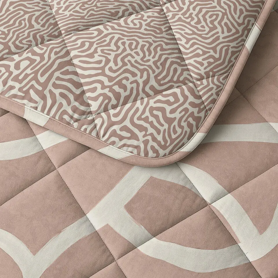 Dekbed zonder Overtrek Shapes 200x200 – Zacht & Wasbaar – Incl. 2 Kussenslopen