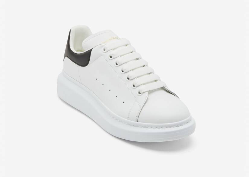 Alexander McQueen Men's Oversized Sneaker in White/black