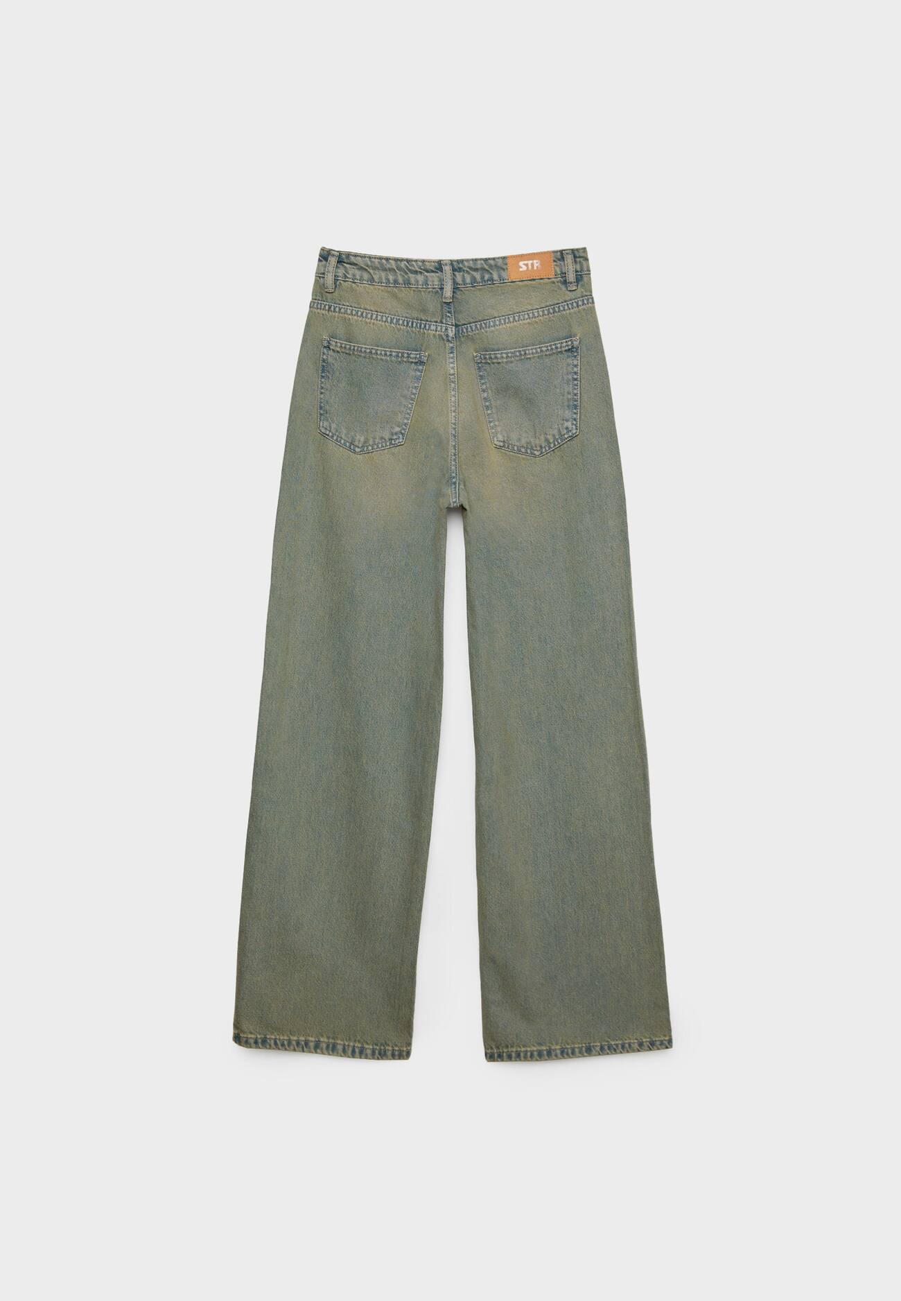 Calça jeans de cintura baixa e pernas largas