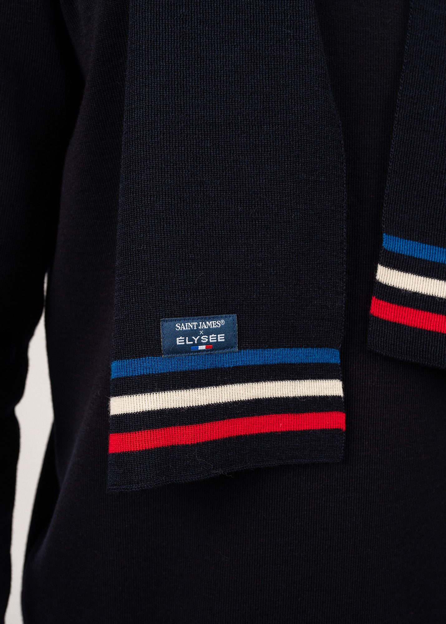 Echarpe tricolore en laine