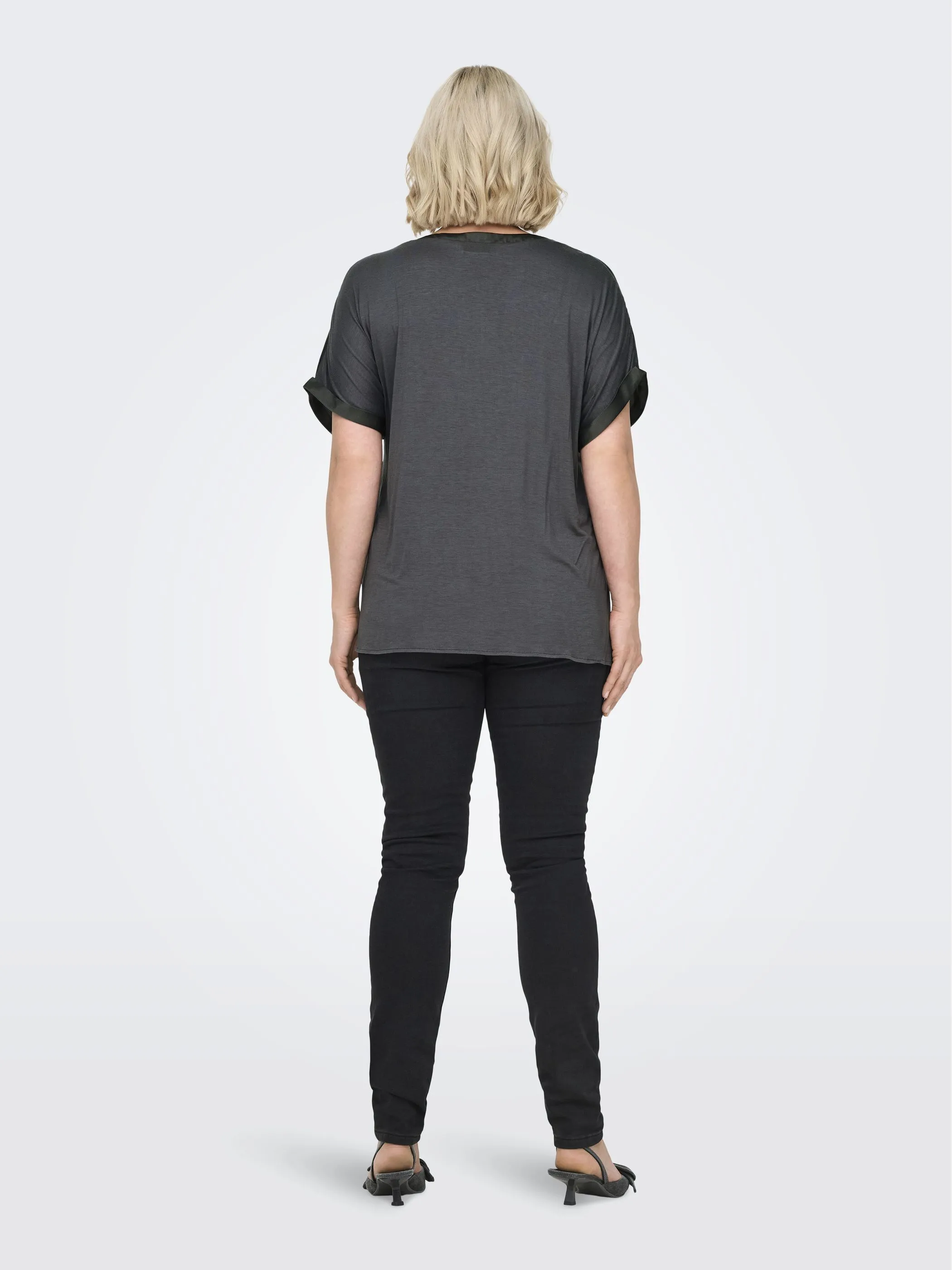 Only Carmacoma CARBRYNJA S/S IN-ONE Shirt