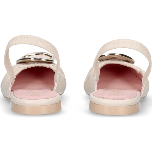 Pretty Ballerinas - Camille Marrón