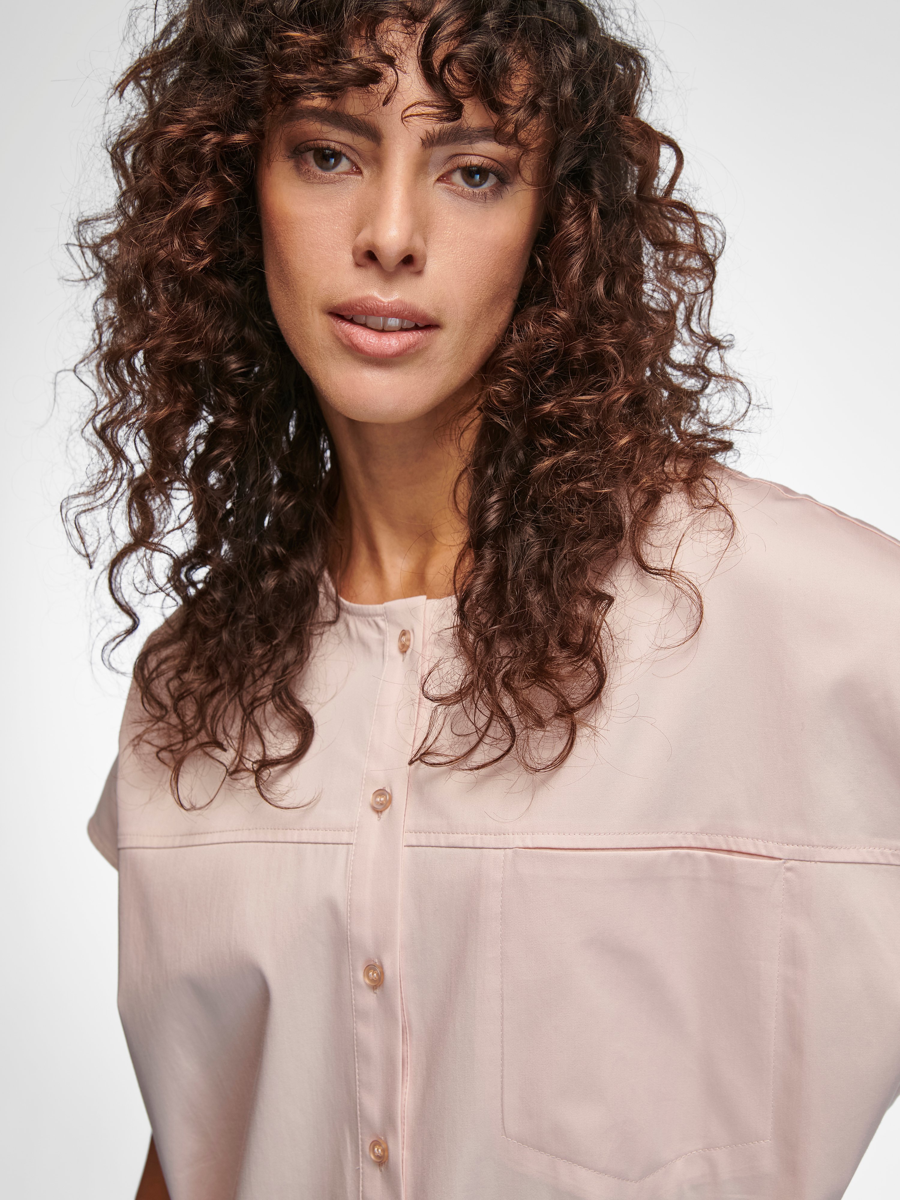 Long-Bluse mit überschnittener Schulter