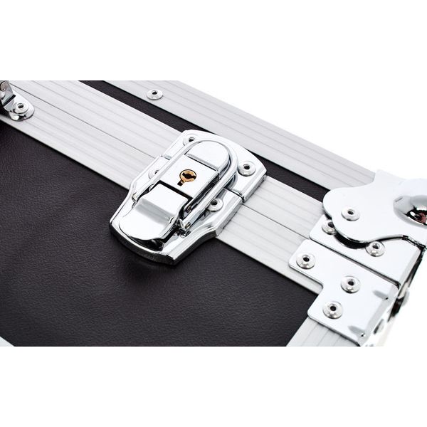 Flyht Pro Flex Cut Universal Case 1