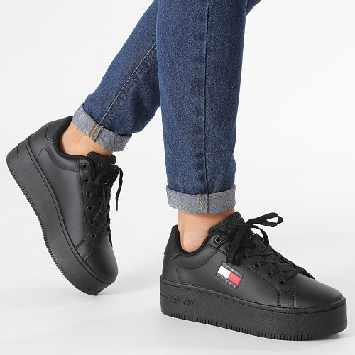Baskets Femme Flatform Essential 2426 Triple Black