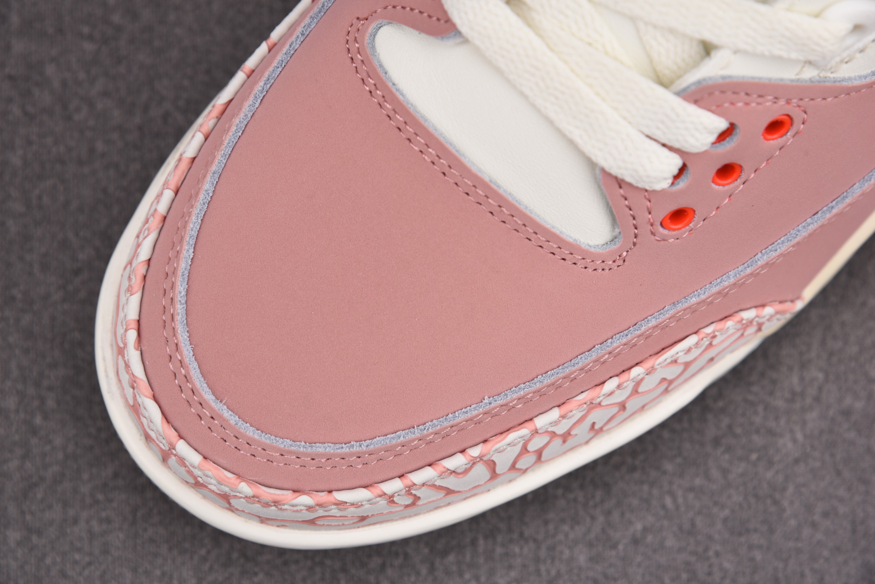 Jordan 3 Retro Rust Pink(Women Size!!)