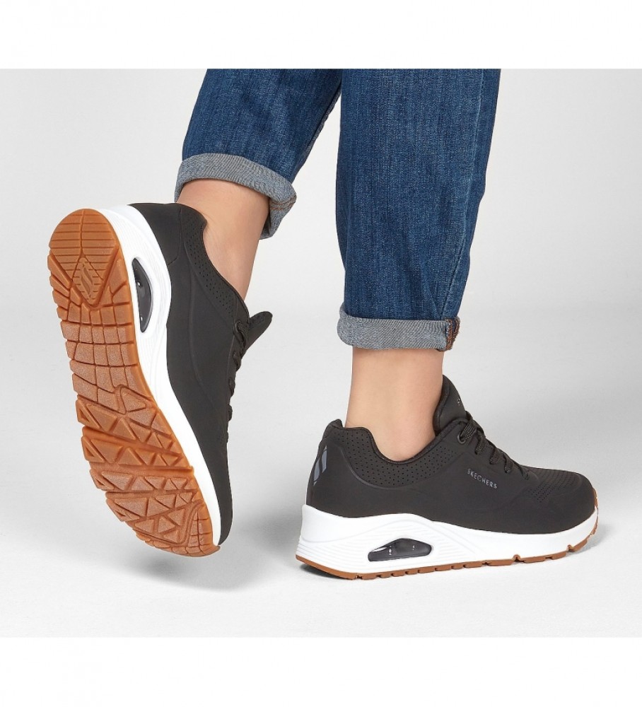 Tênis Skechers Uno