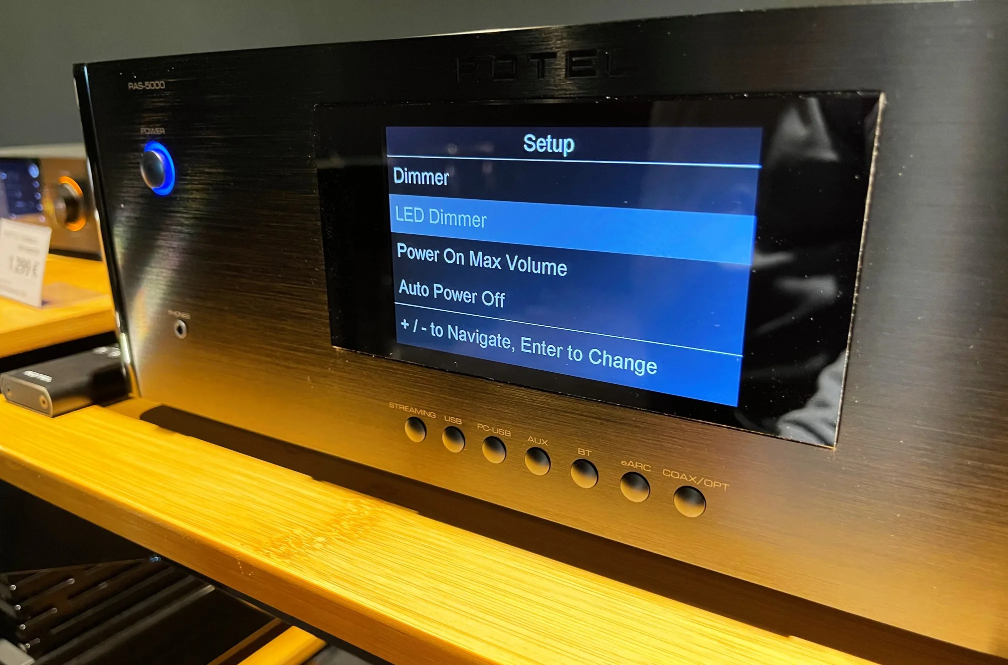 Rotel RAS-5000 Noir Amplis hi-fi stéréo