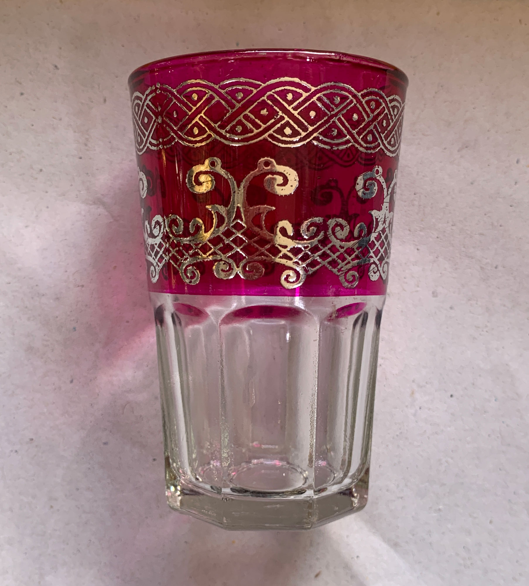 Teeglas 'Selsla' pink-silber, H 9 cm, Ø 5,5 cm zu 4,80