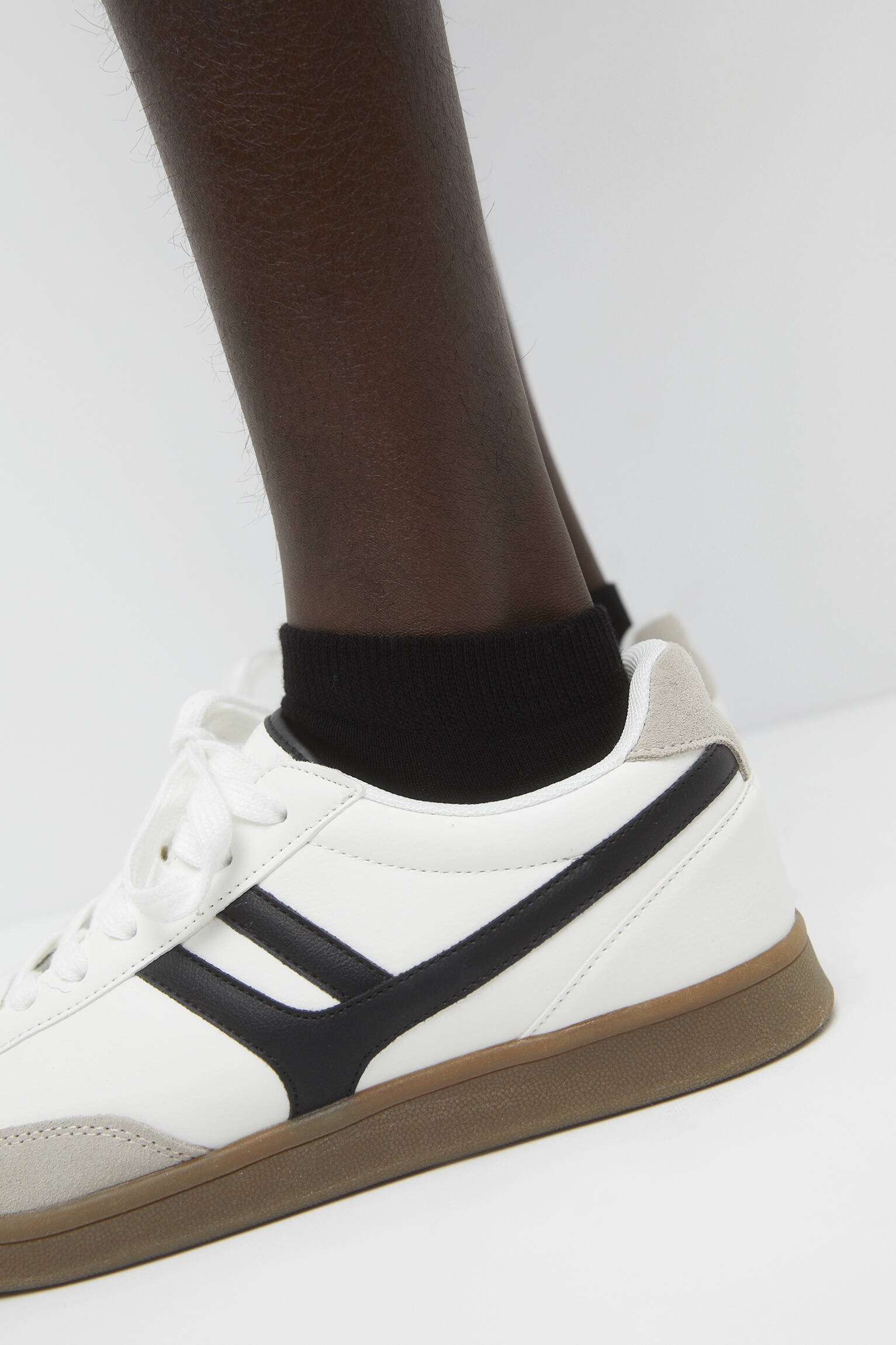 Pacote com 4 pares de meias - pretas