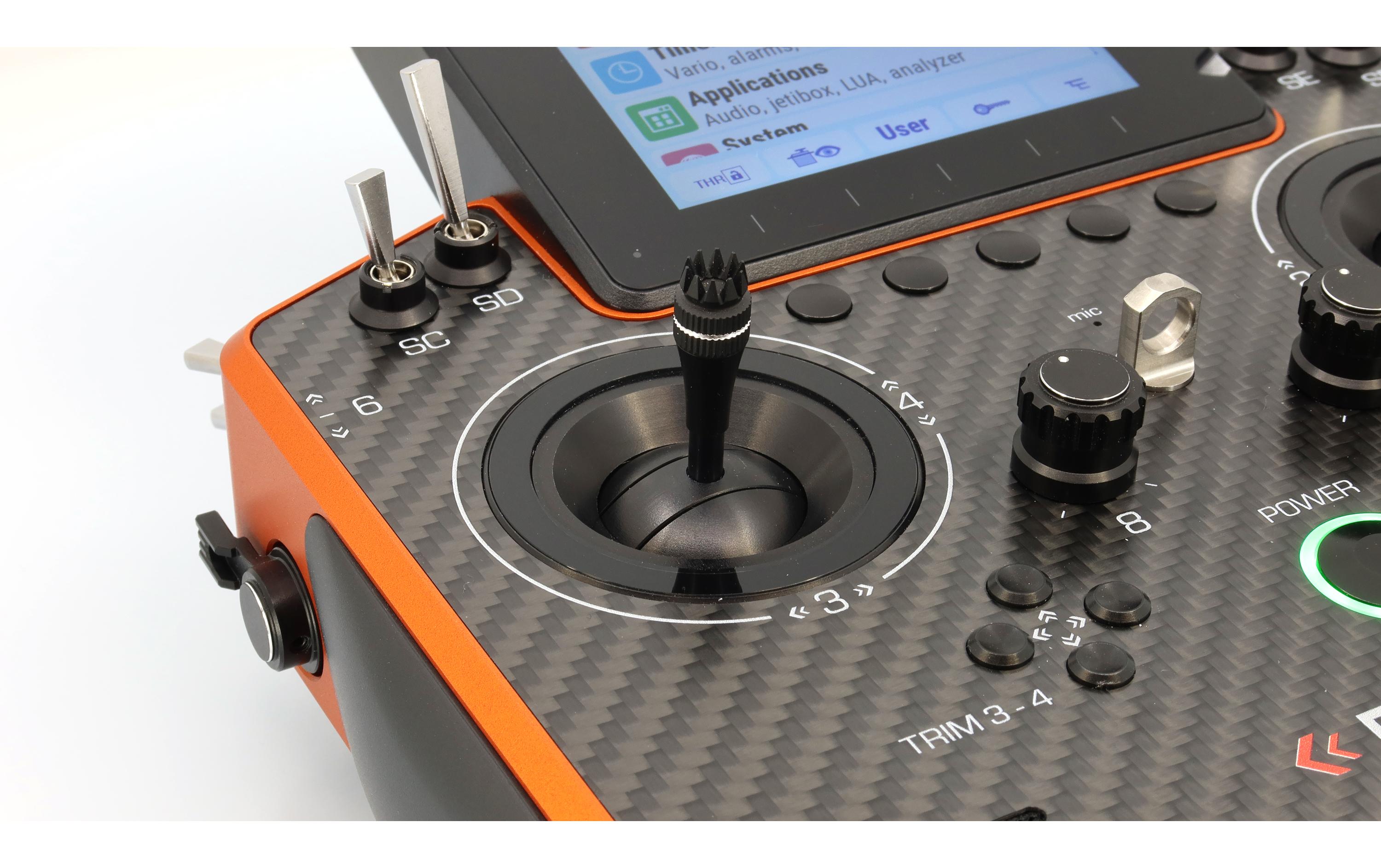 Fernsteuerung DS-24II Carbon Line Orange 24 Kanal, Duplex EX<br>Professioneller 24-Kanal-Sender mit Geber auf Rückseite und Carbon-Frontplatte