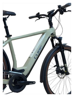 Produit reconditionné . Cube Kathmandu Hybrid Pro 625 Shimano 2022 . Vélo électrique . très bon état