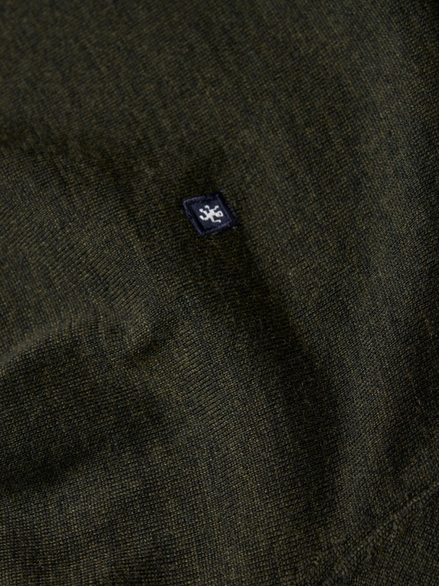 Camisola gola alta 100% lã