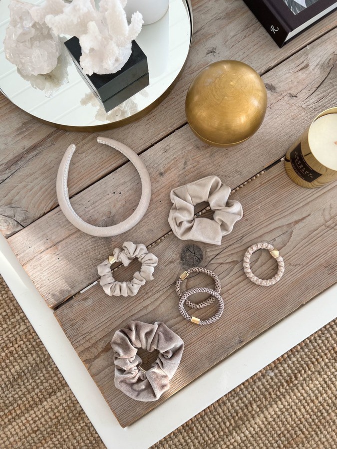 DARK Velvet Scrunchie Off White