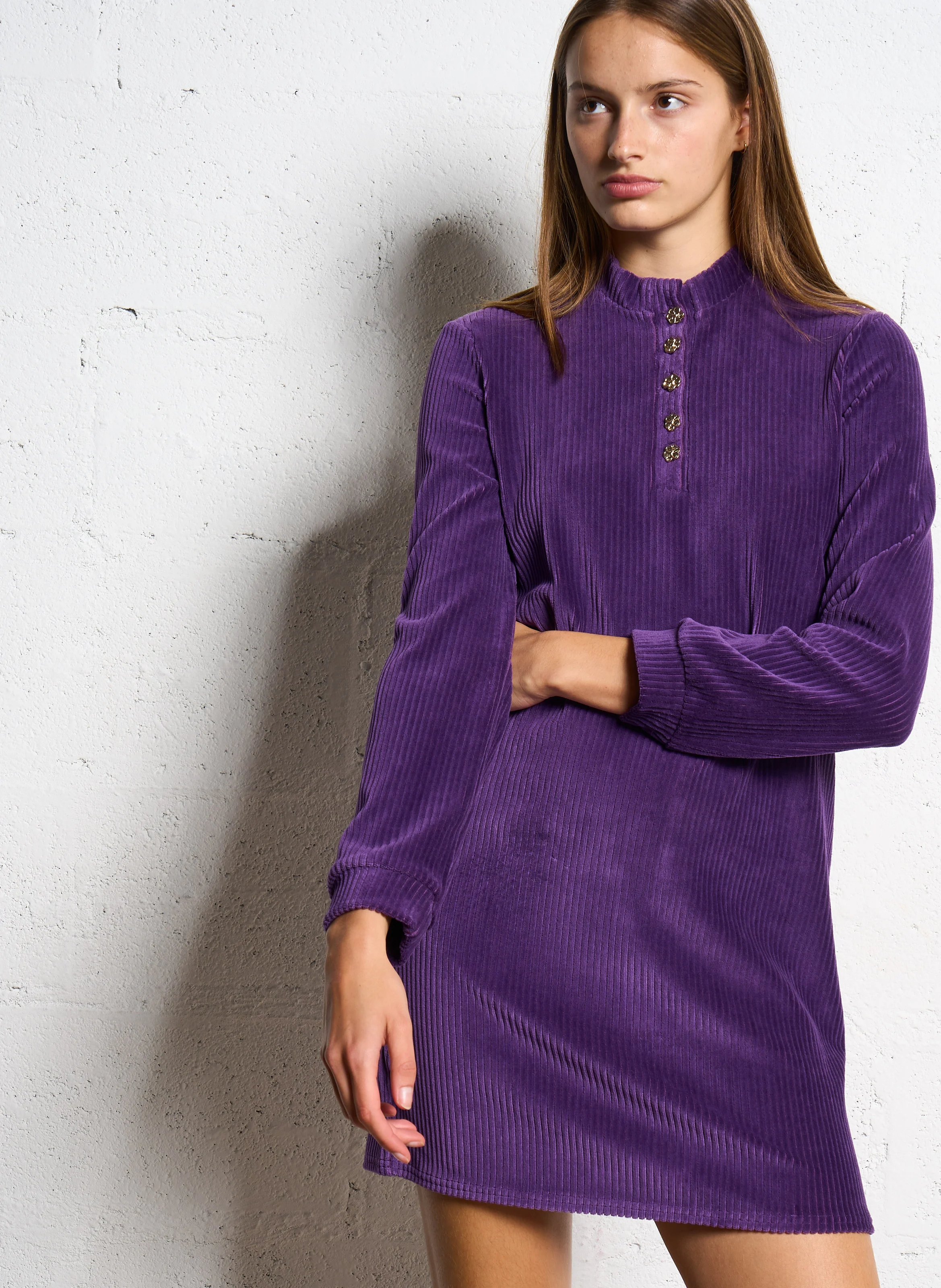 Robe col rond à boutons fantaisies en coton mélangé | Violet