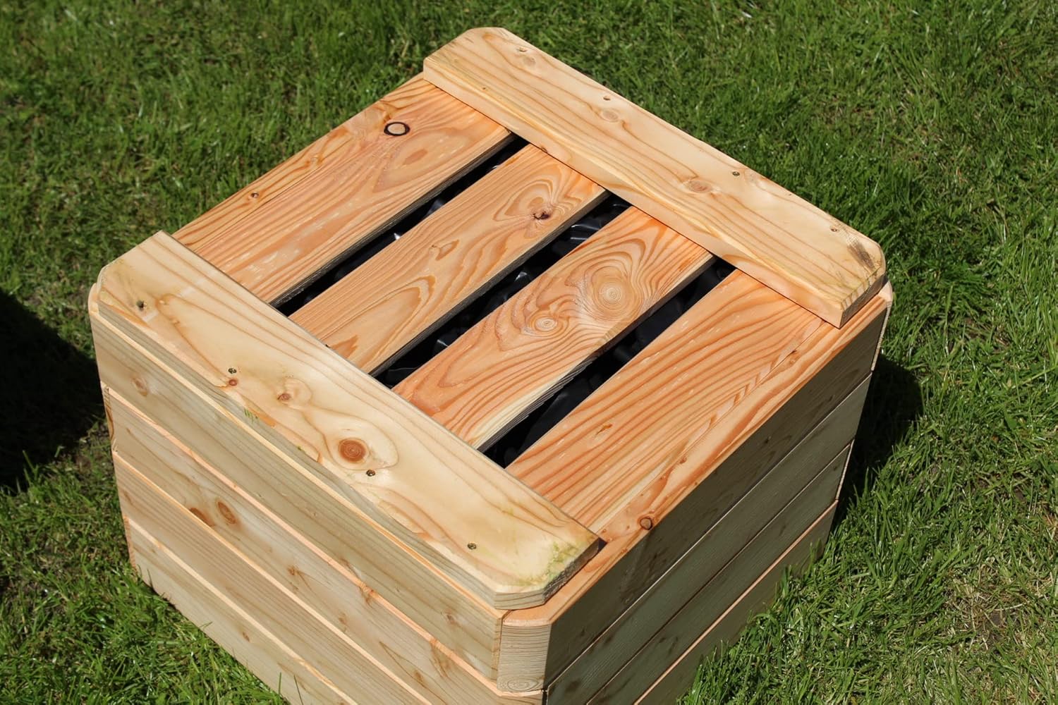 Gartenwelt Riegelsberger Massiver Pflanzkasten Mammut 80x50x39 cm aus Lärchenholz Natur Blumenkasten Blumentopf Pflanzkübel Kräutertopf Balkonkasten fertig montiert