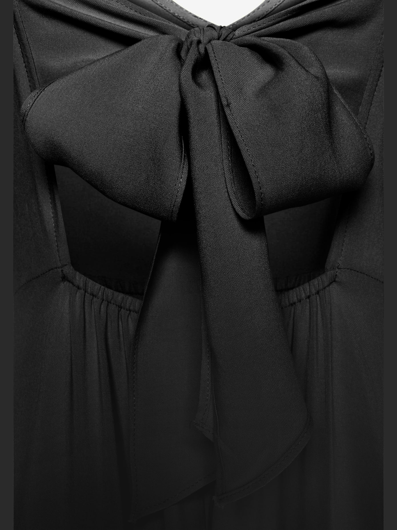 Robe longue belle encolure en v