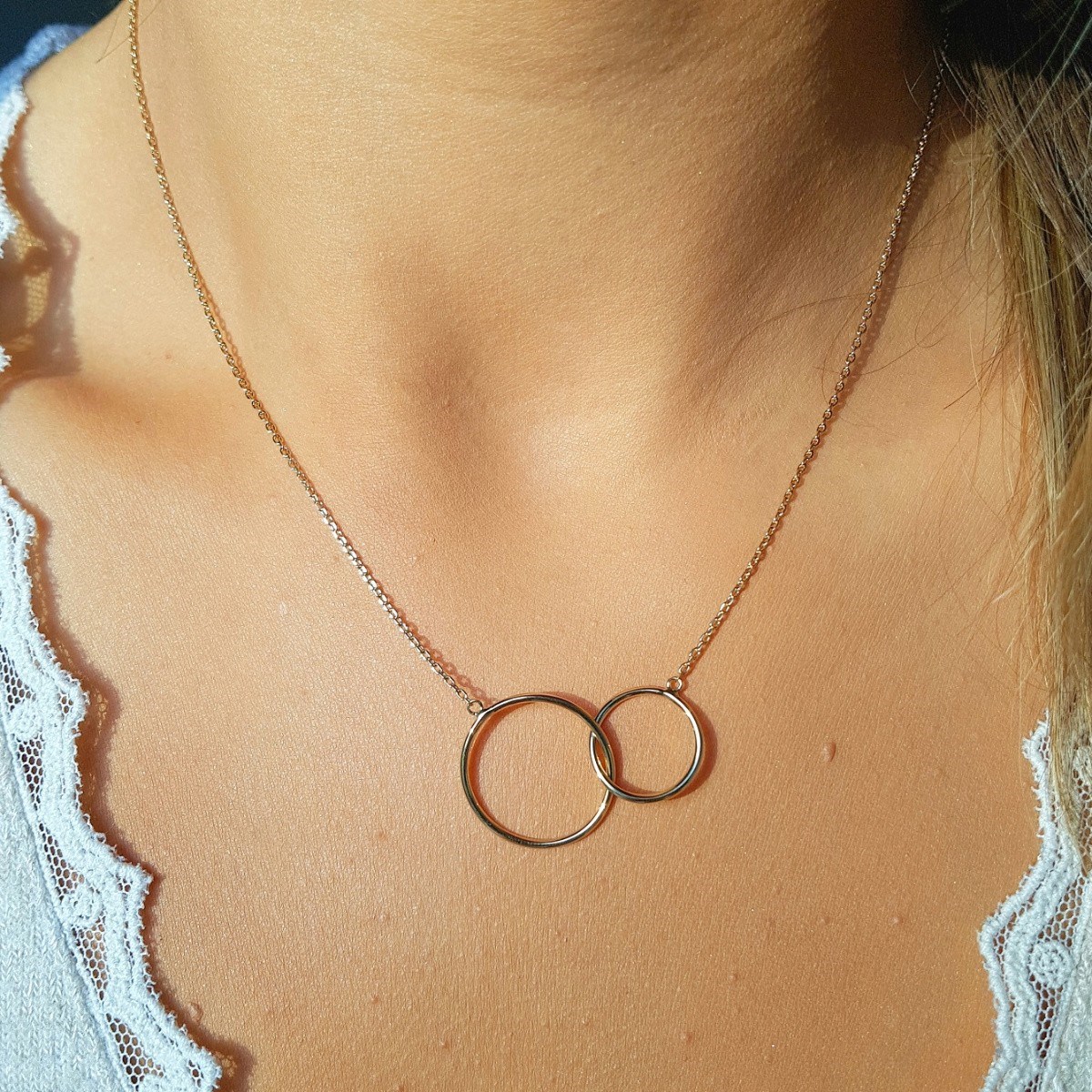 Collier Fin Plaqué Or Mode Tendance 2 Anneaux Entrelacés Cercles