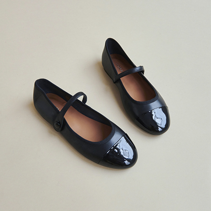 Ballerines à brides  en cuir noir